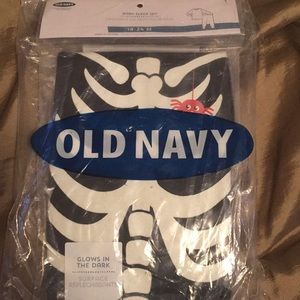 Old Navy Skeleton baby sleep set 18-24 months